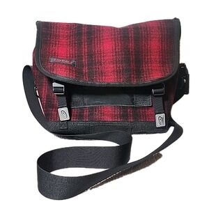 Timbuc2 Messenger Bag. Lined Shoulder Bag. Made In USA. Red and Black Plaid EUC